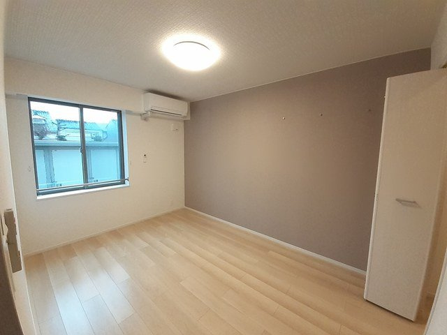 サニー　Ⅵの内装|明るい室内です