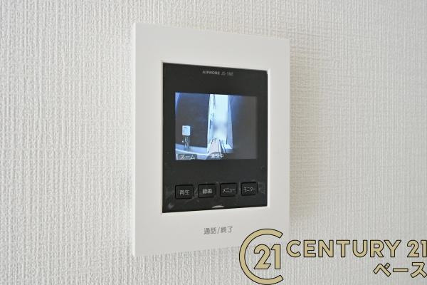 クレイドルガーデン杉本町 ３号棟 ／新築一戸建の内装|■現地撮影写真■ＴＶモニター付きインターホンで防犯対策もバッチリ！来客も一目でわかり安心です！