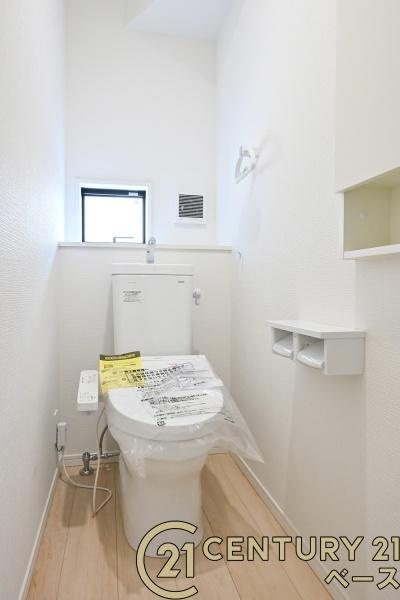 クレイドルガーデン杉本町 ３号棟 ／新築一戸建のトイレ|■現地撮影写真■清潔感ある綺麗なお手洗いです！