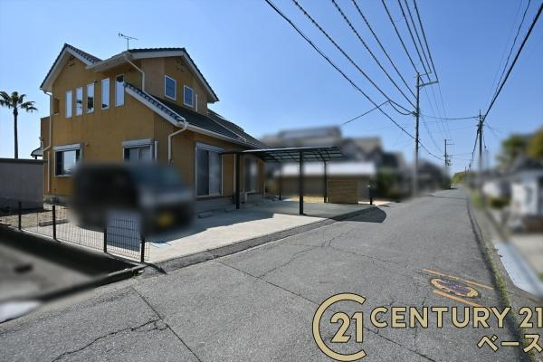 橿原市田中町　一戸建の前面道路含む現地写真