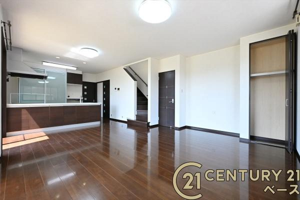 橿原市田中町　一戸建の居間・リビング