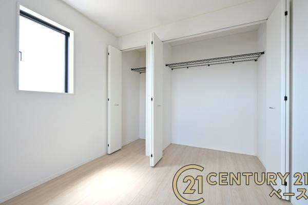 クレイドルガーデン杉本町 ４号棟 ／新築一戸建の収納|■現地撮影写真■各居室にもクローゼットを完備！