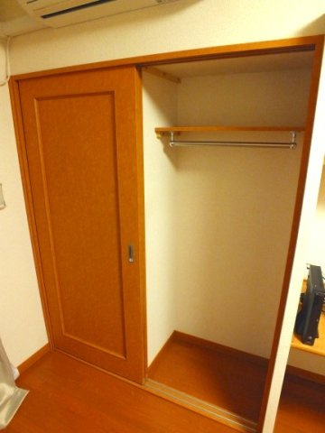 レオパレス池の辺ティエスの内装