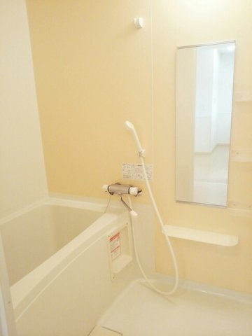 クレインフィールドの浴室