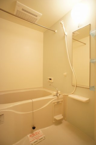 ハッピー・ヴァレー・レジデンスの浴室