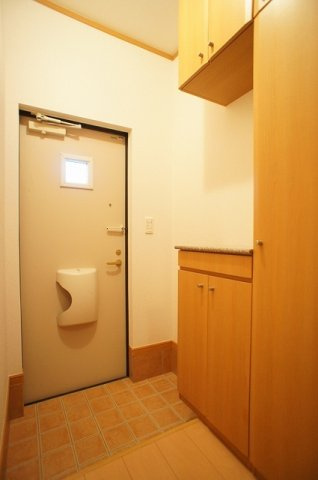 ハッピー・ヴァレー・レジデンスの玄関