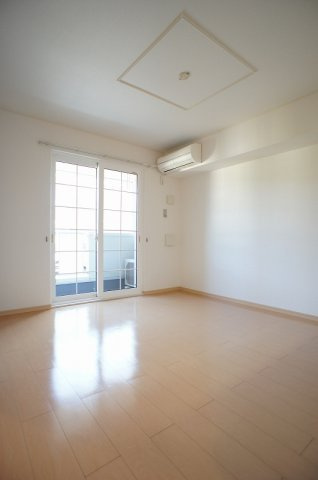 リバティーⅢの居間・リビング