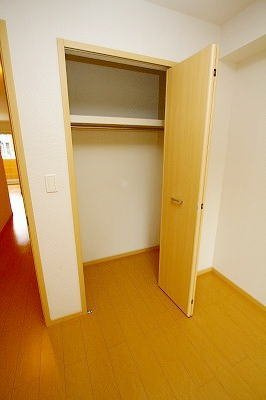 クレメント　ヴィラＢの収納