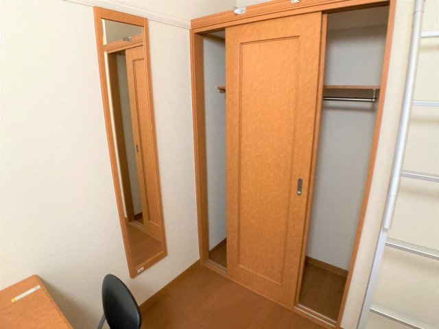 レオパレス大学通り