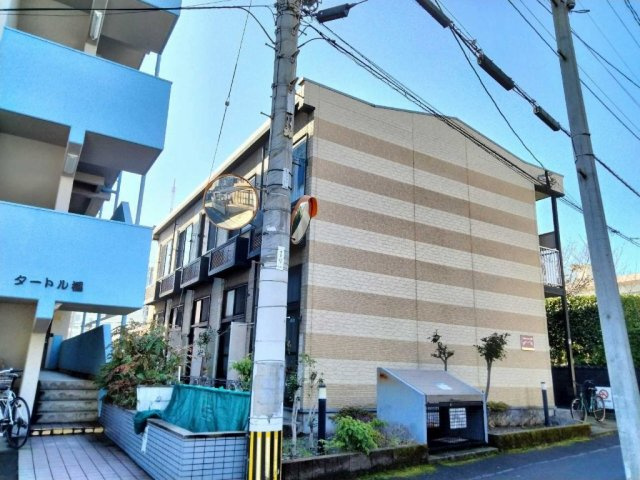 レオパレス大学通りの外観