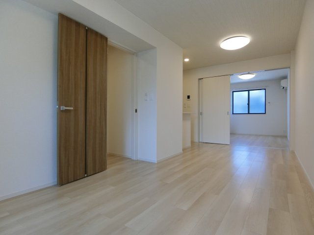 アーモンドアイの居間・リビング