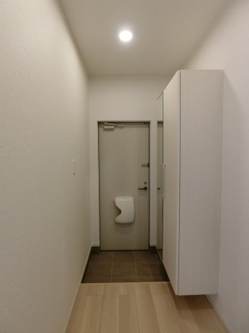アーモンドアイの玄関