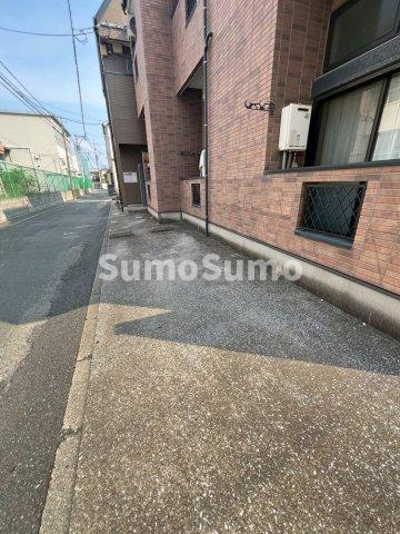 グレイス天神南の駐車場