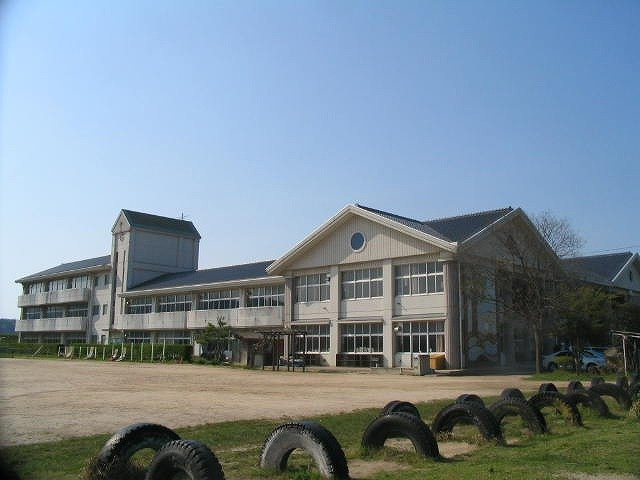 【周辺】 | シンフォニー | 倉吉市立河北小学校まで100m