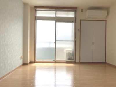 【居間・リビング】 | ロイヤルコーポ蜂屋 | 別室写真