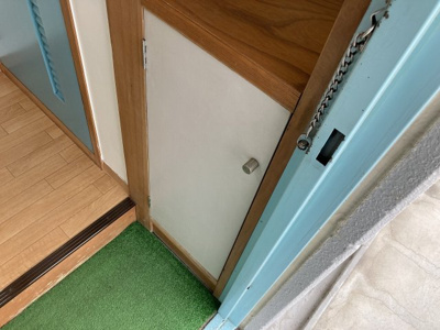 【玄関】 | ロイヤルコーポ蜂屋 | 別室写真