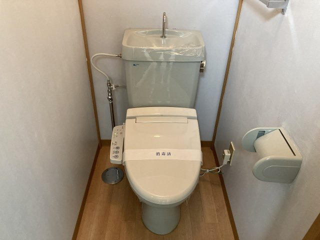 ロイヤルコーポ蜂屋のトイレ|別室写真