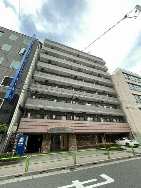 ガラ・ステージ神田神保町のエントランス