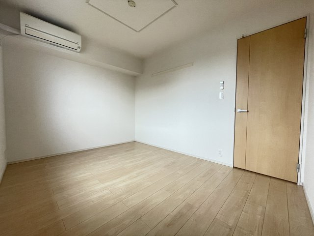 エステートの内装