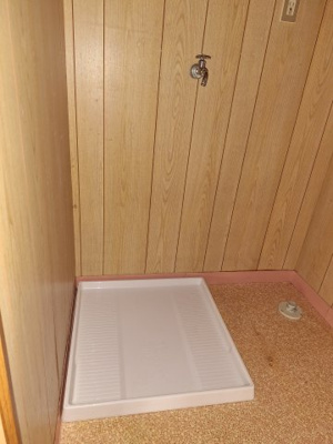 【設備】 | 柏原タカ荘 | 洗濯機置き場