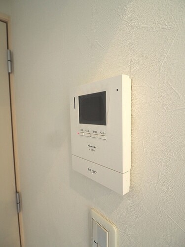 新宿区左門町戸建のその他|モニタ付きインターホン新規交換