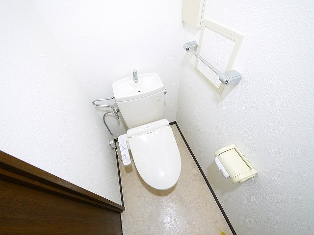 ライオンズマンション奈良やすらぎの道のトイレ|清潔感のあるトイレです