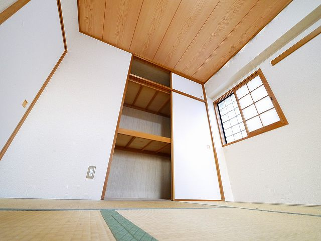 ライオンズマンション奈良やすらぎの道の収納|収納スペースも充実しています