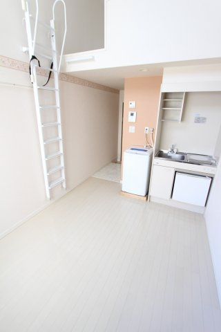ユナイト根岸ミランダの杜の居間・リビング|同タイプ参考写真です。