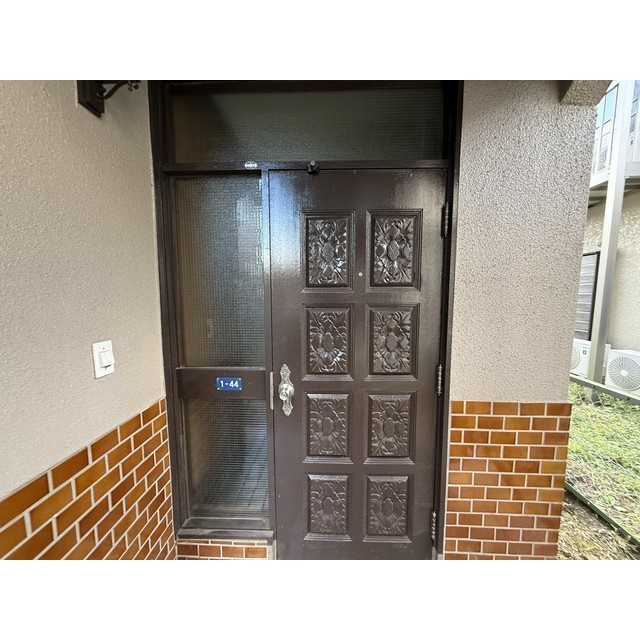 都賀戸建ての玄関|明るい玄関です