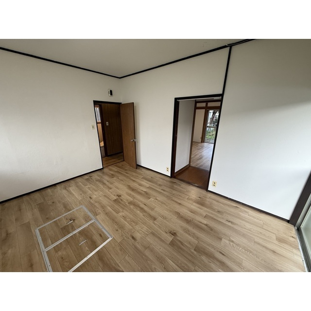 都賀戸建ての居間・リビング|ゆったり過ごせる居間です