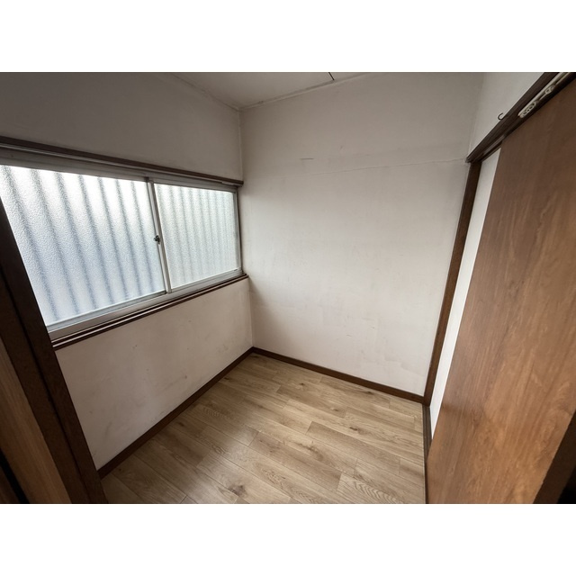 都賀戸建ての居間・リビング|こちらの居間で趣味の時間をお楽しみください