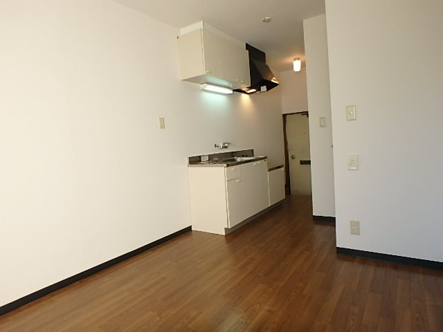 メゾンアランテAの居間・リビング