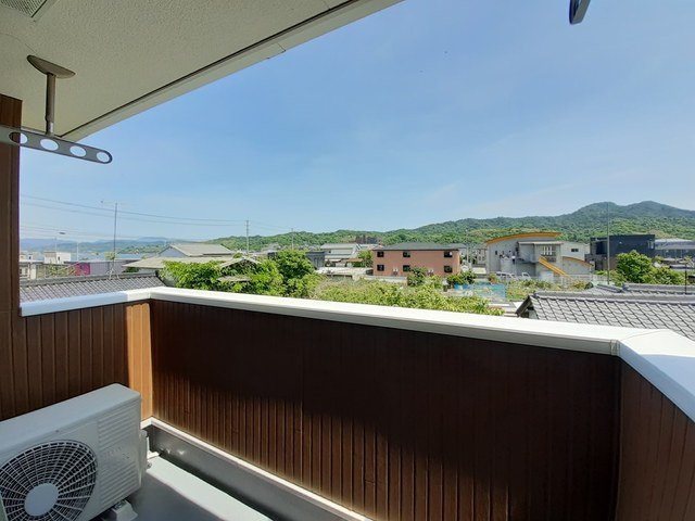 メゾン中町のバルコニー|落ち着いた時間を過ごせるバルコニーです