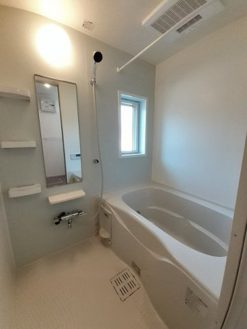 メゾン中町の浴室|ゆったり過ごせるお風呂です