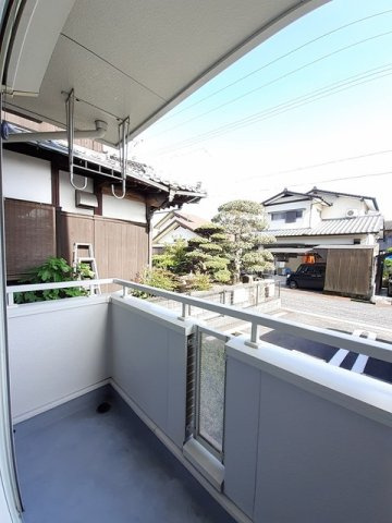 フルリール南栄Ⅱのバルコニー|お洗濯にも便利なバルコニー付き