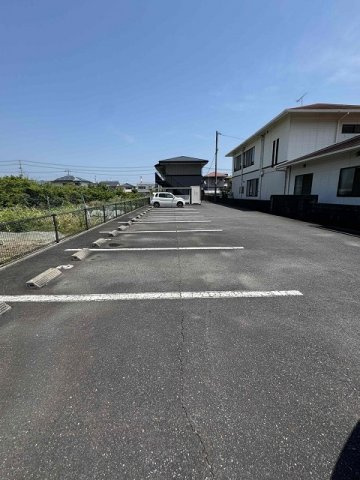 グレイス２１の駐車場|駐車スペースもあります