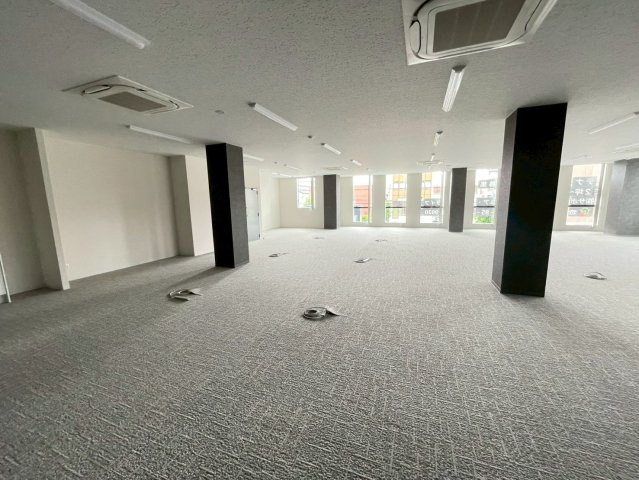 KARIYA ISSHIKI BILDの内装