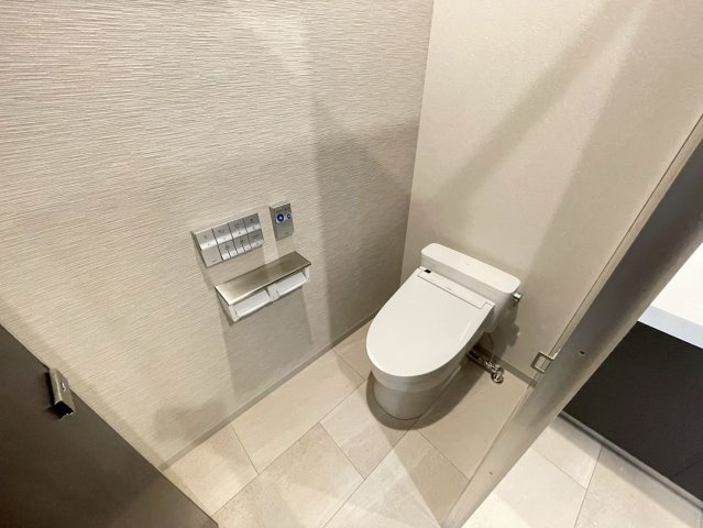 KARIYA ISSHIKI BILDのトイレ