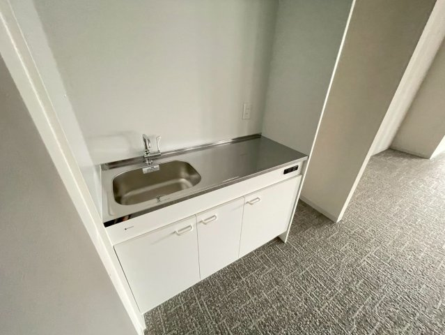 KARIYA ISSHIKI BILDのキッチン