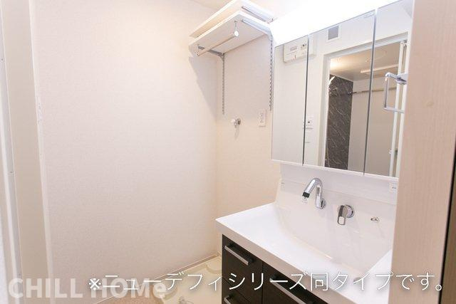 サン・フィオーレ　Ⅲの洗面所|当社、チルホームのHPもご覧ください(^^)/物件情報多数♪
