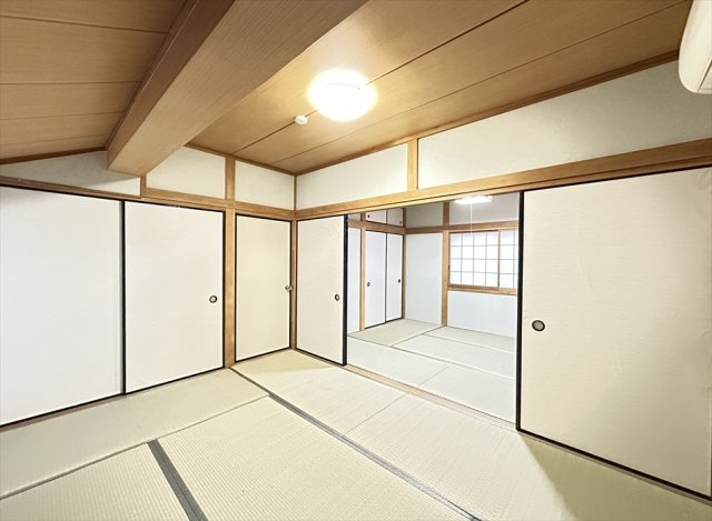 【和室】 | 朝霞市三原三丁目　中古一戸建住宅　(志木本店) | ゆったりとくつろげる和室6帖。