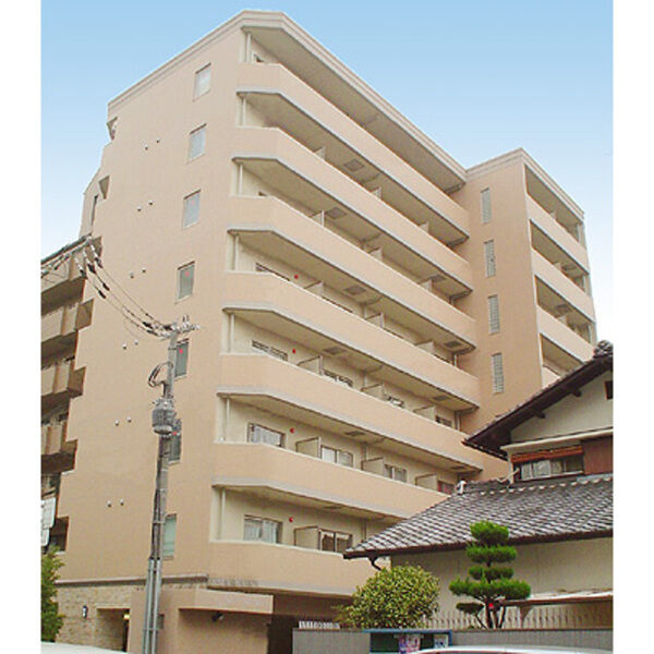 東明マンション新東の外観