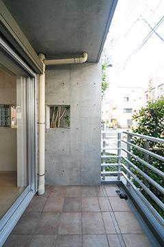 調布市仙川町１丁目の賃貸マンションのバルコニー|※写真は同タイプ住戸です。
