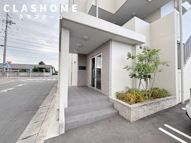 グランドールⅢ　　刈谷市近郊の賃貸はクラスホームのエントランス