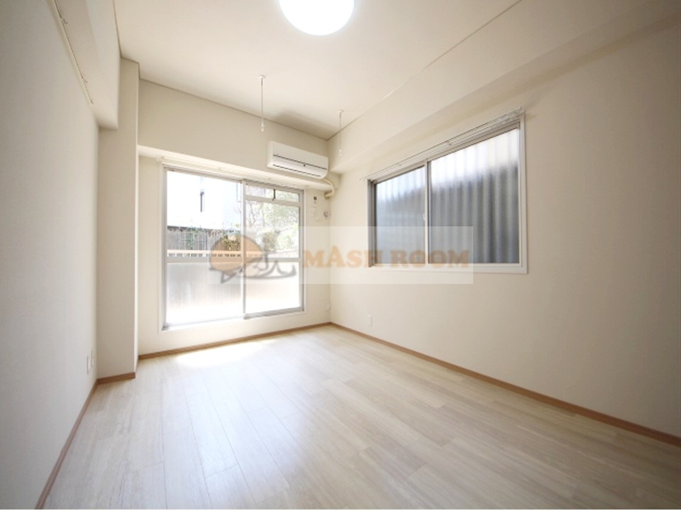 アゼールリドーの居間・リビング