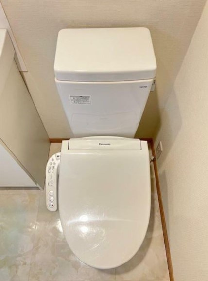 アゼールリドーのトイレ