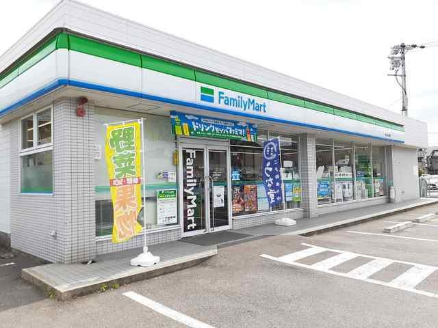 アンソレイエⅢの周辺|ファミリーマート豊山和合橋店まで500m