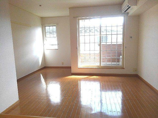 アンソレイエⅢの居間・リビング