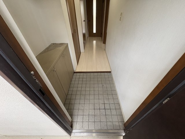 エートルウールの玄関