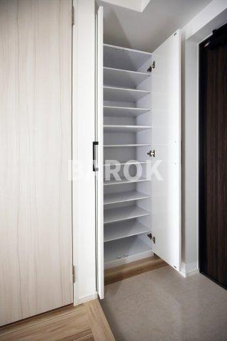 ラフィーネ箱崎駅前の玄関